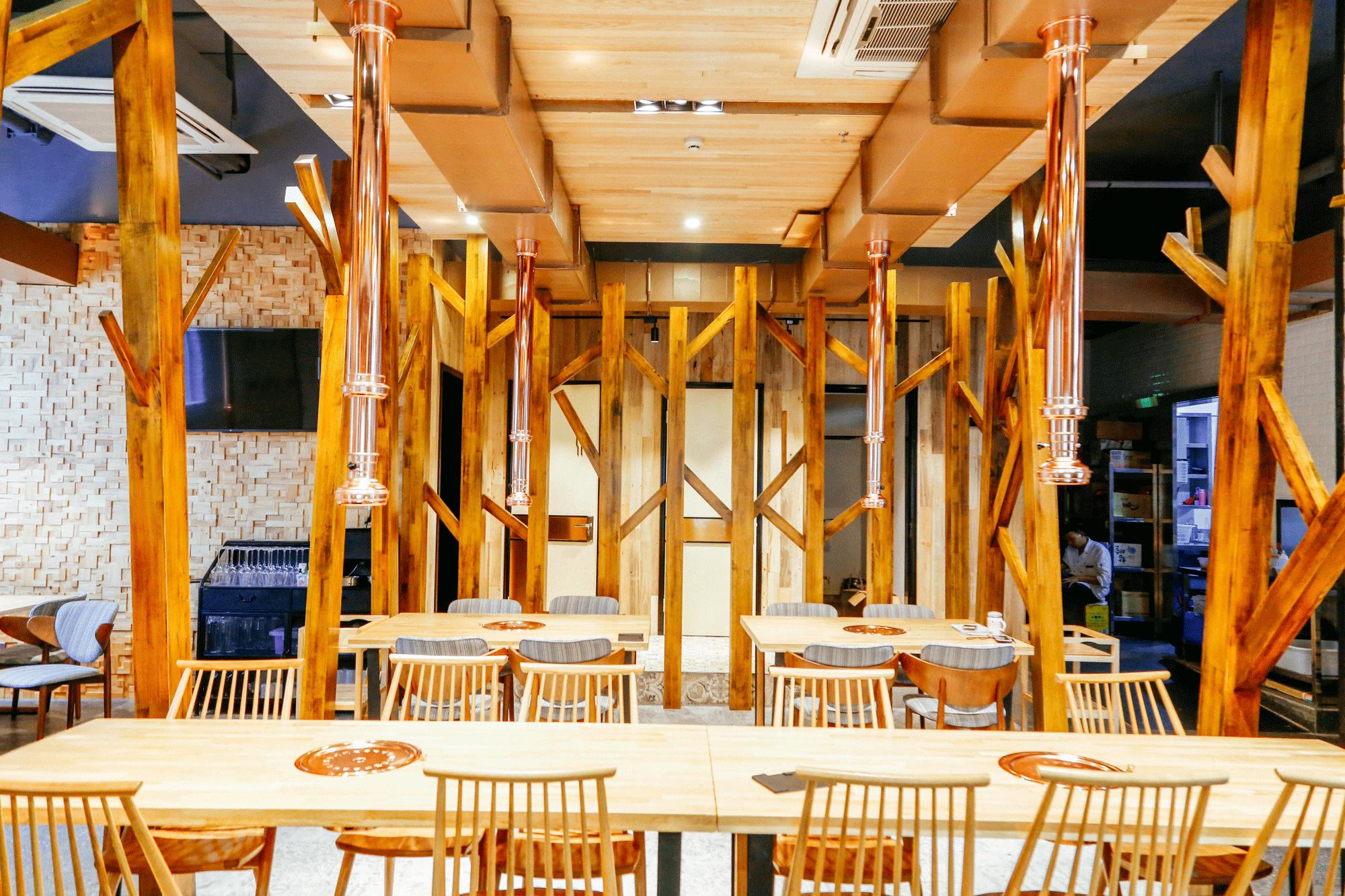 走一波，终于等到这家月销60W的人气烤肉店从市中心开到城南了！