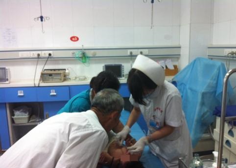 小孩吃苹果中毒事件,小孩吃变质苹果中毒了