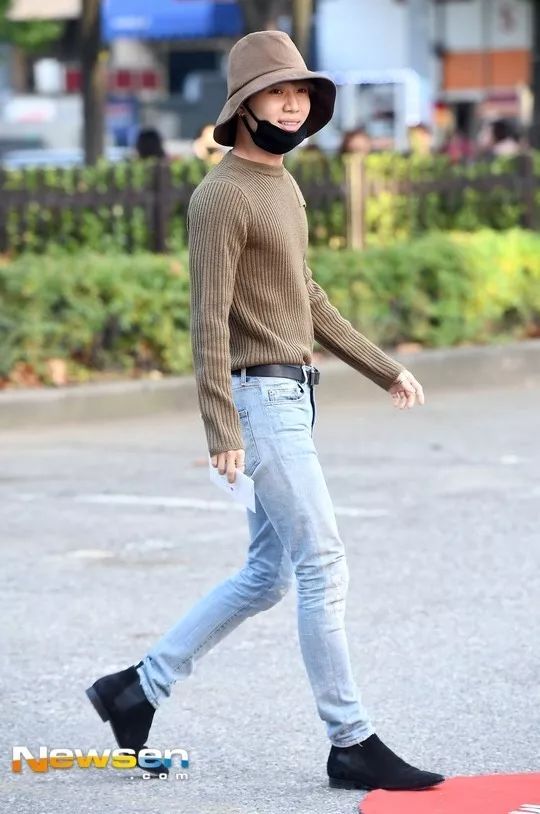 一周爱豆穿衣榜｜众爱豆扎堆首尔时装周可是他们的*服私**更好看