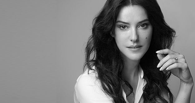 六款爆款粉底液,兰蔻奇迹水润粉底液po-01适合油皮