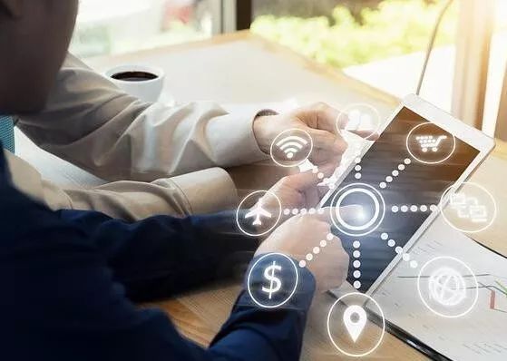 解梦日报1022:土豪砸一个亿求婚女主播,双十一狂欢新惊喜