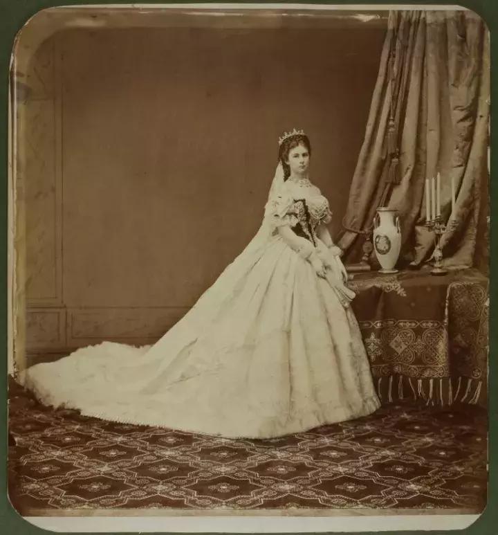 都告诉你们别把故宫挤爆了你们还是挤爆了