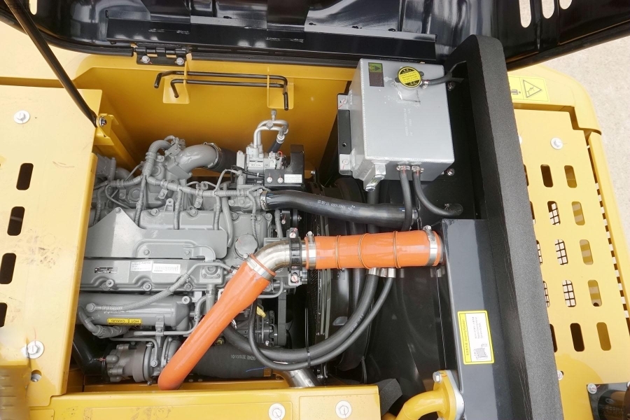 17万价差！三一SY135C对比沃尔沃EC140DL