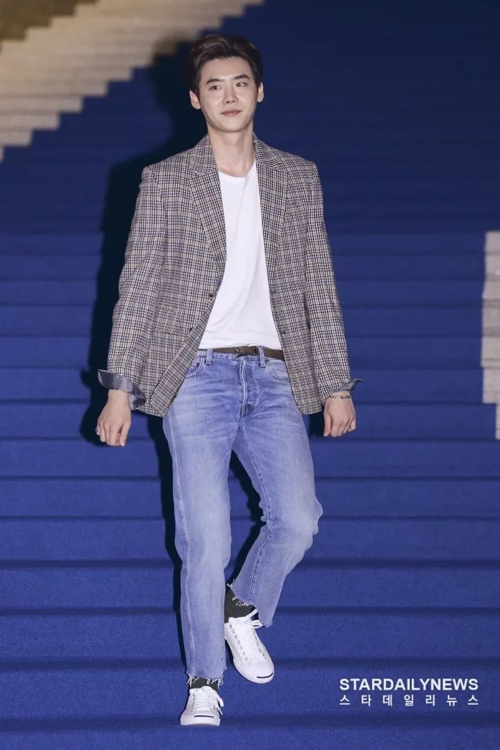 一周爱豆穿衣榜｜众爱豆扎堆首尔时装周可是他们的*服私**更好看