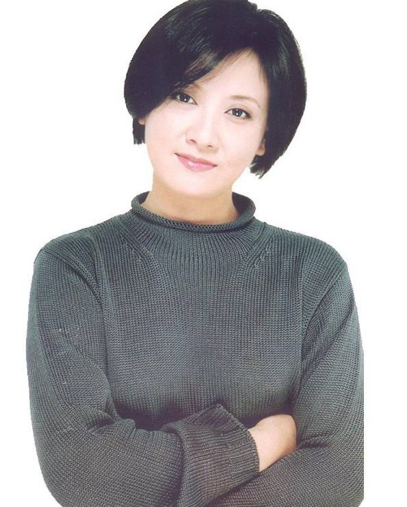 张国立给邓婕62岁生日一封信,邓婕60岁收到张国立情书