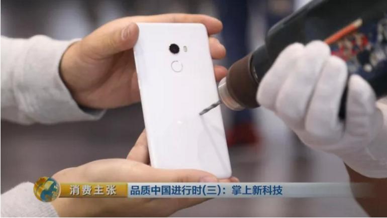 外国卖中国三防手机,老外购买中国小米手机