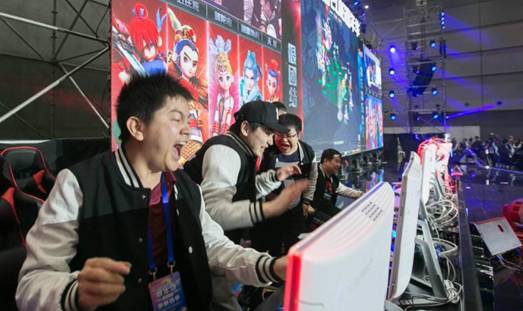 真·人生赢家，身边有X9联赛选手就嫁了吧