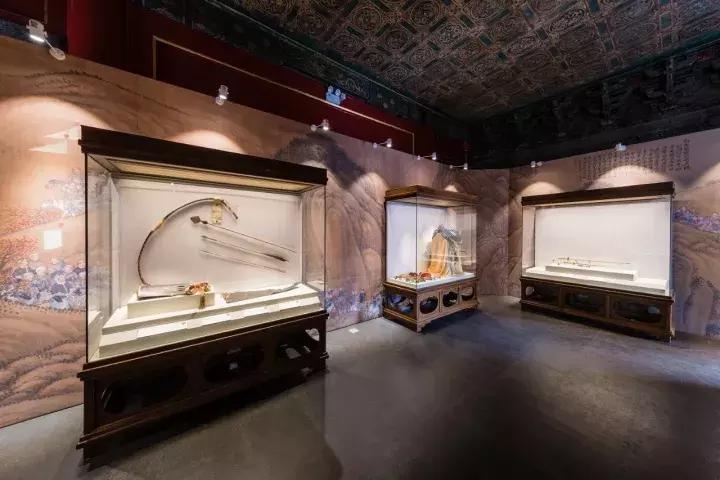 都告诉你们别把故宫挤爆了你们还是挤爆了