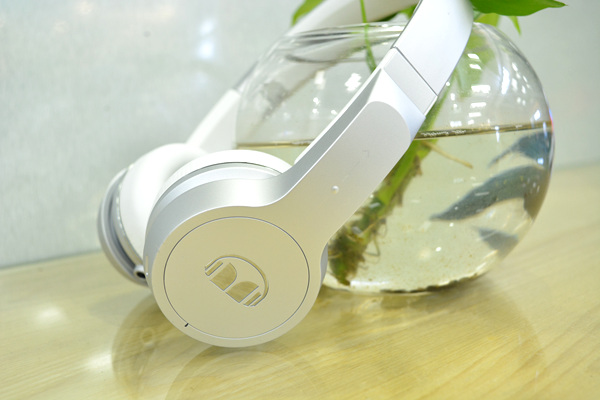 魔声夹耳式蓝牙耳机测评,超好听音质音乐蓝牙耳机