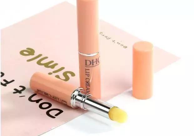 用什么保湿护唇膏好用又实惠,最遮唇色的护唇膏推荐