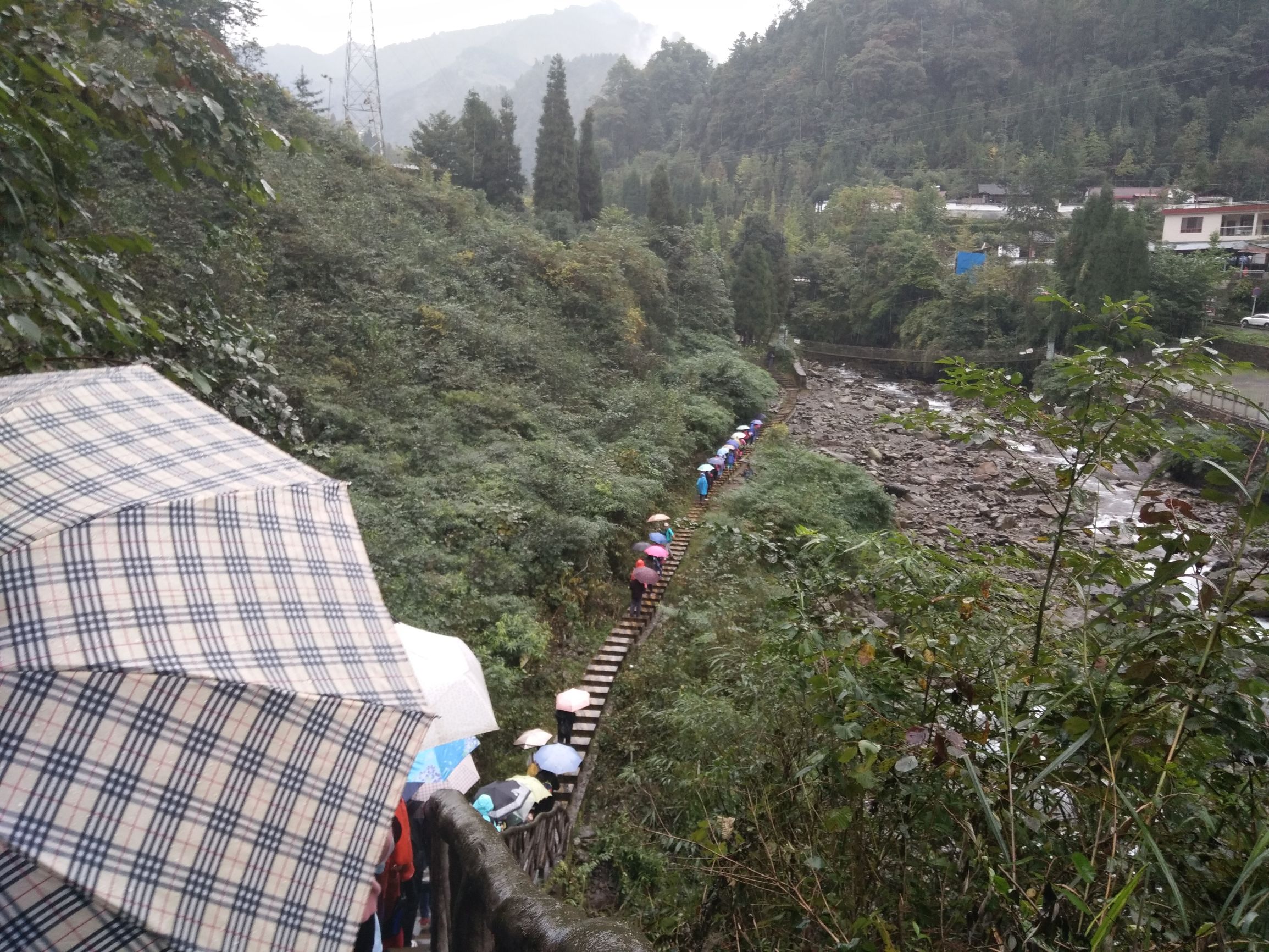 德阳红枫岭旅游,德阳市什邡市红枫岭景区