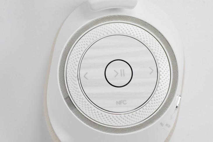 缤特力voyager6200uc,缤特力voyager3200测评