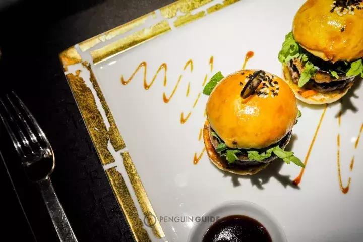 汉堡店最贵的汉堡哪个更好吃,你们觉得什么价格的汉堡最好吃