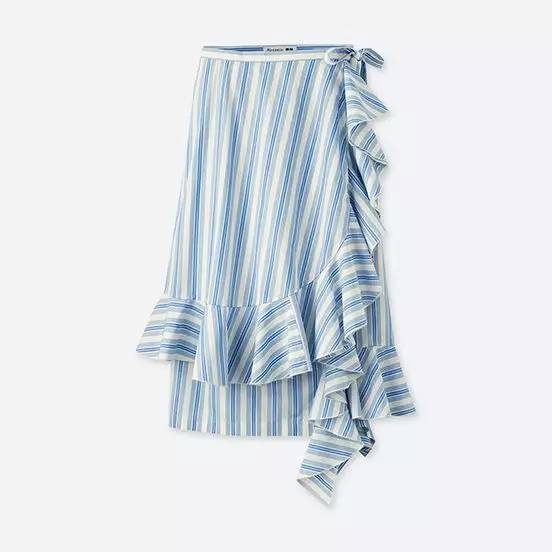 为什么说优衣库越来越懂得朋友圈生存之道？