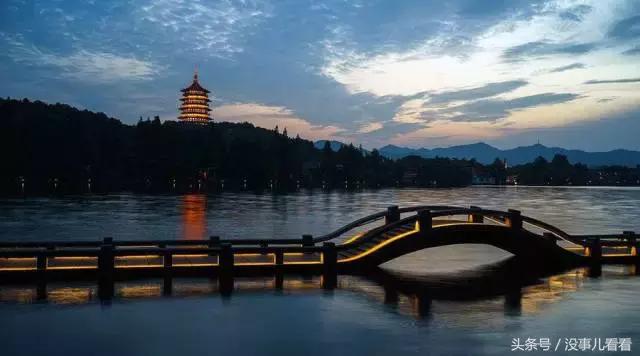 10月机票白菜价！从山西太原出发，最低只要10块，比打车还便宜