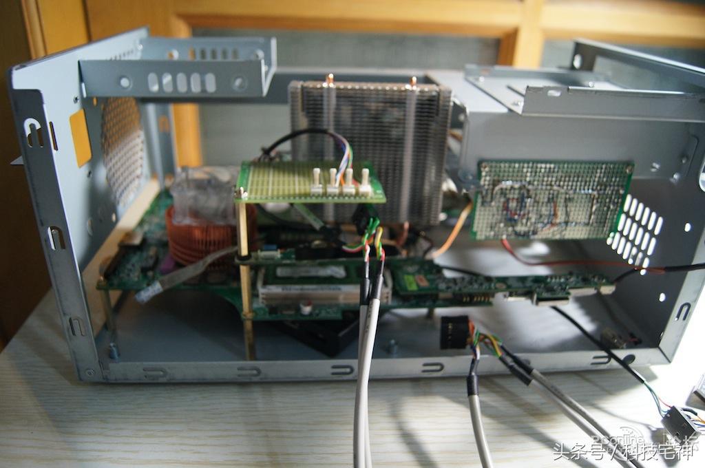 联想一体机拆机改台式电脑,旧联想笔记本改造小主机