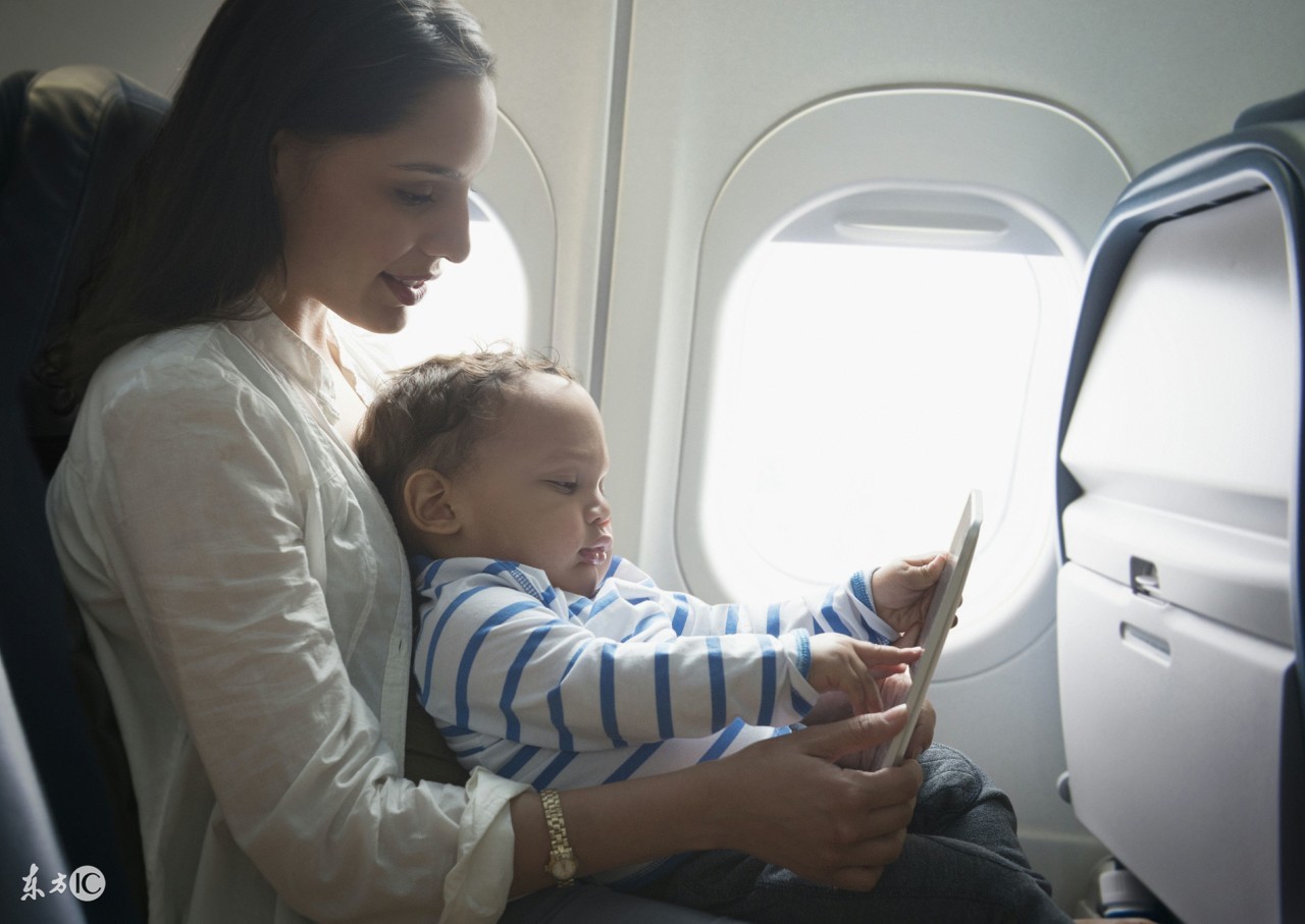 十个月的宝宝坐飞机要准备些什么,带两岁宝宝坐飞机需要准备什么