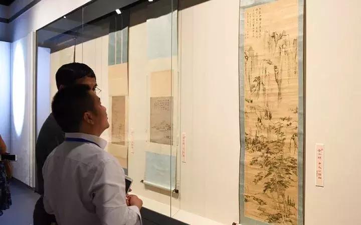 都告诉你们别把故宫挤爆了你们还是挤爆了