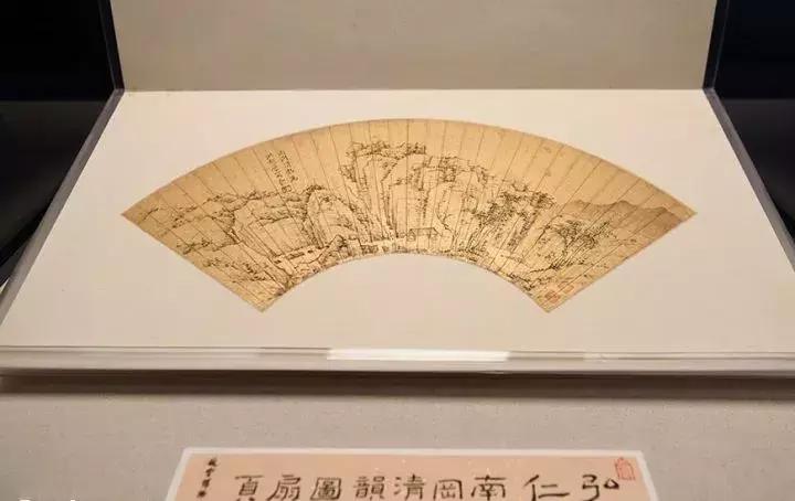 都告诉你们别把故宫挤爆了你们还是挤爆了