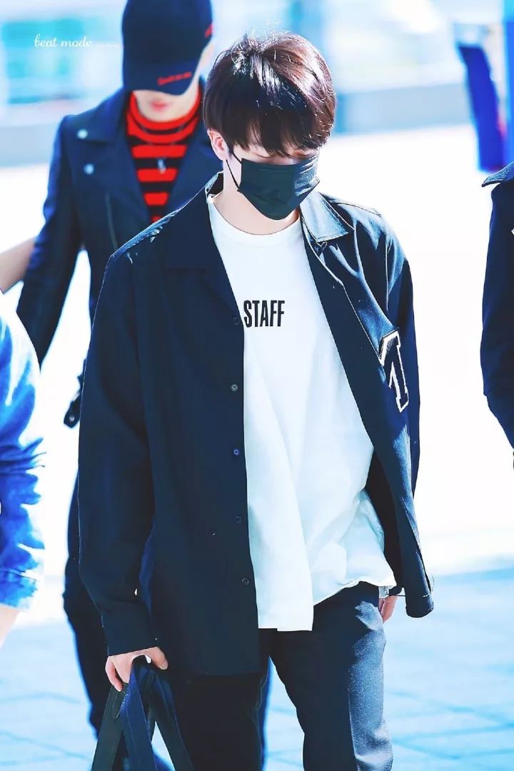 一周爱豆穿衣榜｜众爱豆扎堆首尔时装周可是他们的*服私**更好看