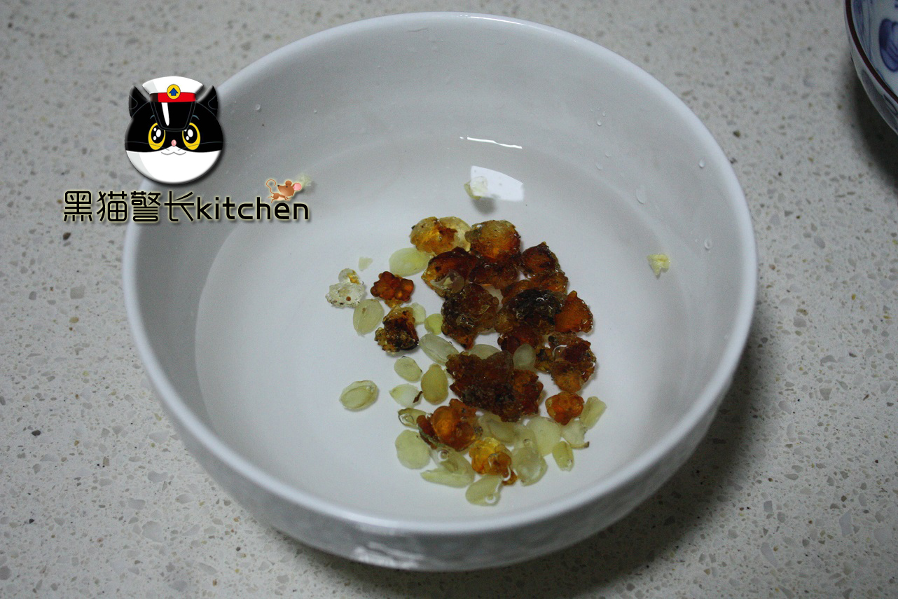 秋天怎么吃银耳有营养,秋天多吃银耳的好处与坏处