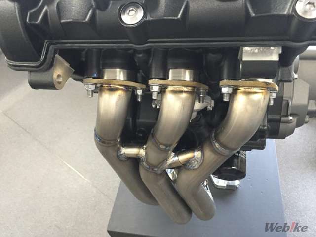 凯旋765摩托车测评,凯旋最新三缸摩托车