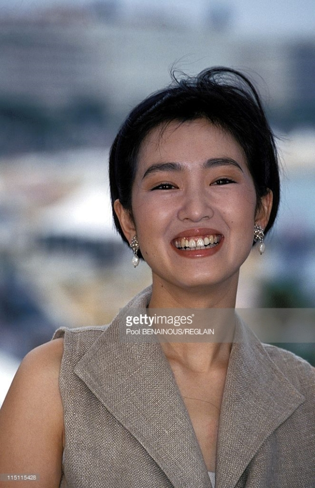 当年巩俐有多惊艳出道即成名,巩俐成名作品