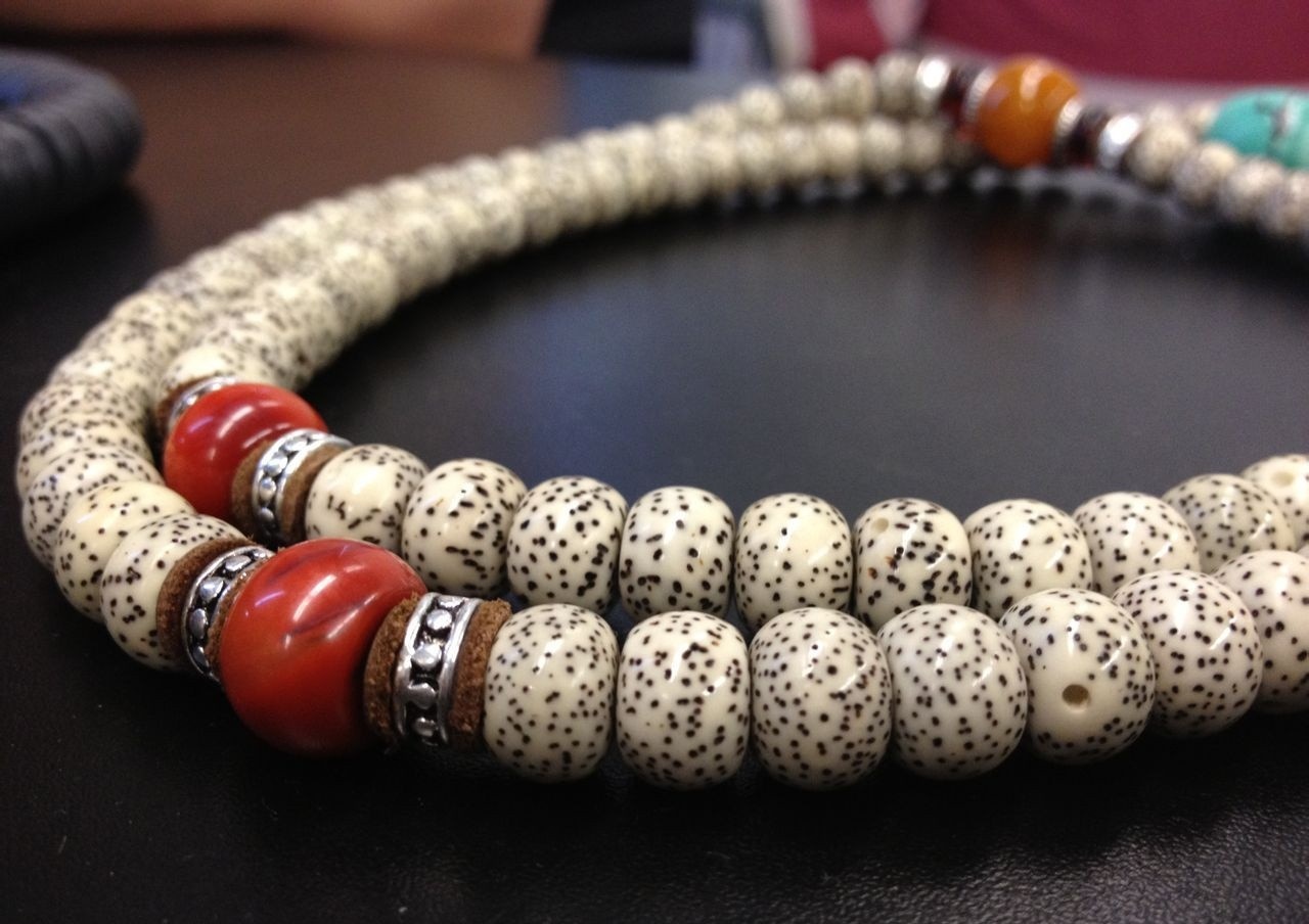 新买的星月菩提手链怎么保养,星月菩提可以上油保养吗