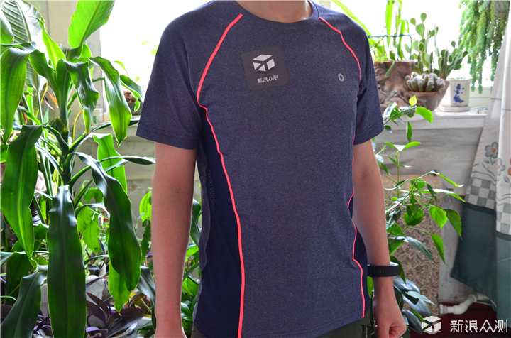 速干t恤非常轻薄透气,速干舒服t恤品牌