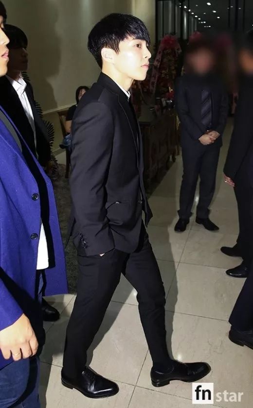 一周爱豆穿衣榜｜众爱豆扎堆首尔时装周可是他们的*服私**更好看