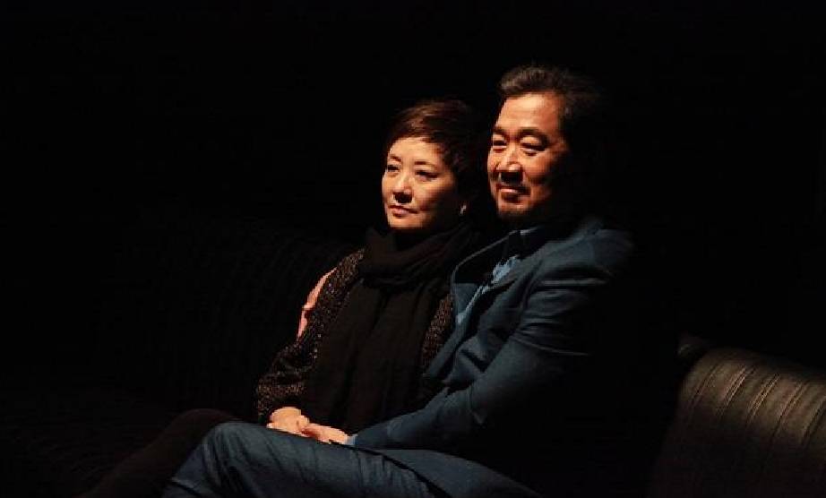 张国立给邓婕62岁生日一封信,邓婕60岁收到张国立情书