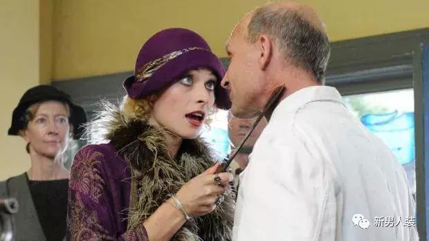 “剃刀帮”地下皇后，是两位家庭主妇