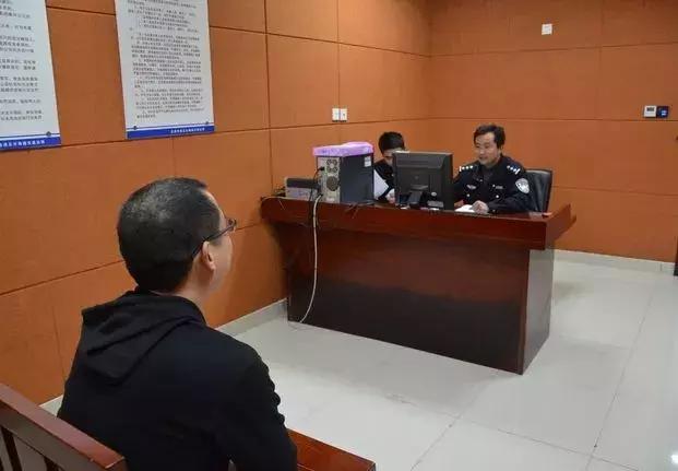 这些礼物我们都很喜欢英语怎么说,这些礼物是送给我的英语