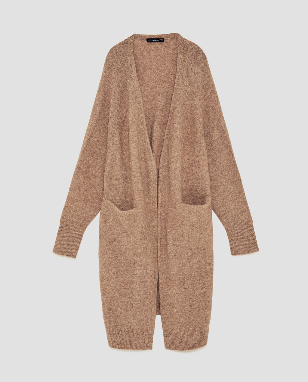 针织开衫搭配连衣裙的叠穿方法,短款浅驼色针织开衫冬季叠穿