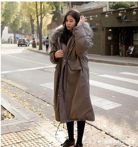 洋气保暖棉衣女减龄时尚,中长款洋气时髦棉衣亮色