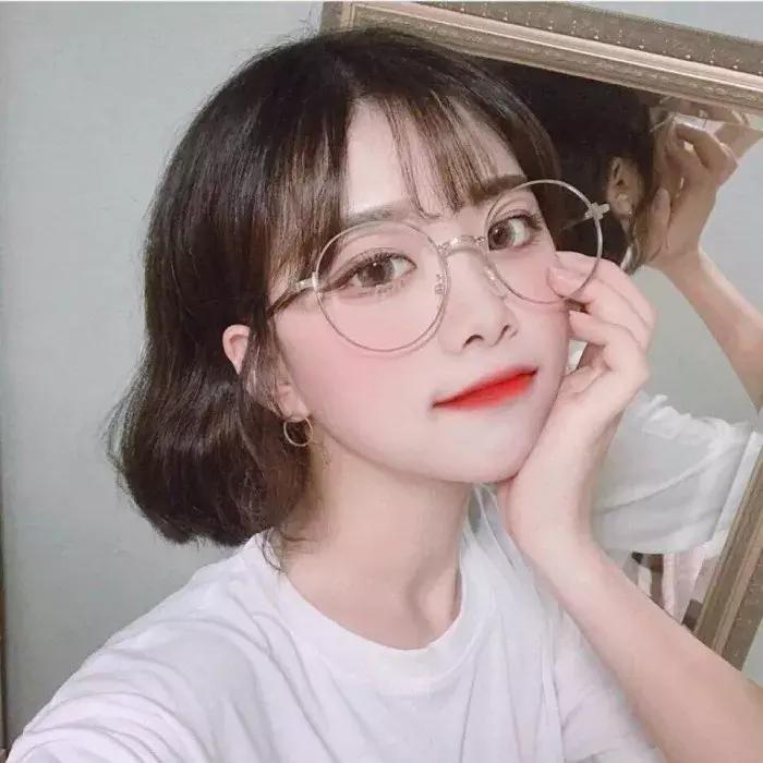 时尚的人戴什么眼镜好,时髦的人都在穿些啥