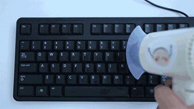 键盘手汗弄得黏黏的怎么清洁,键盘清洁妙招