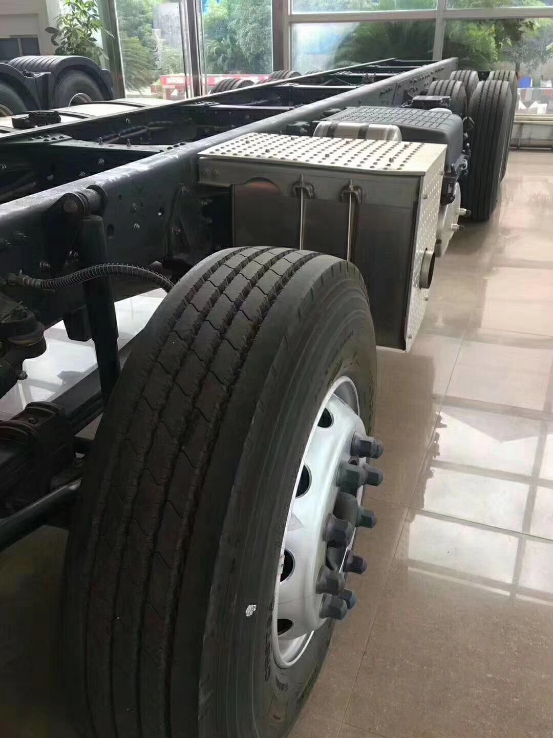 现在买9米6买后四还是后8,现在买9.6厢货行情怎么样