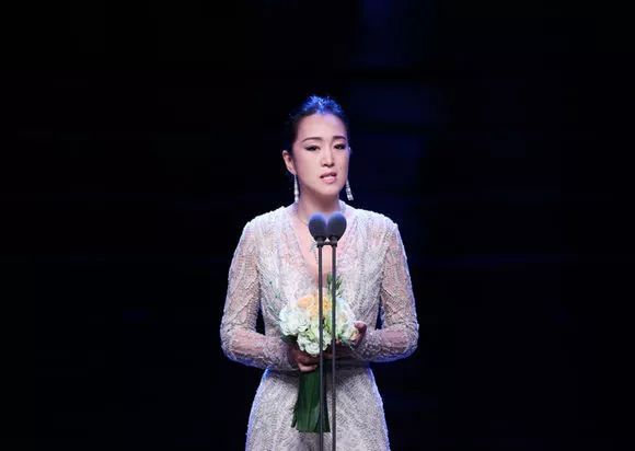 当年巩俐有多惊艳出道即成名,巩俐成名作品