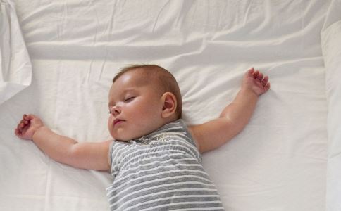 宝宝转奶期间过敏怎么办,宝宝转奶过敏用去就医么