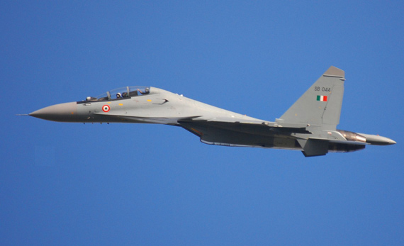 俄罗斯给印度提供先进战机让其挺直腰杆:性能比中国好却更加坑人