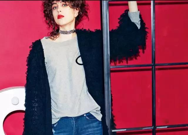 除了它也没谁了!既减龄又百搭,可以从20岁穿到50岁!