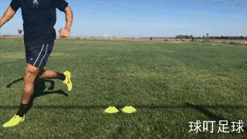 足球基础技巧,哪些小孩子就能学的足球过人技巧