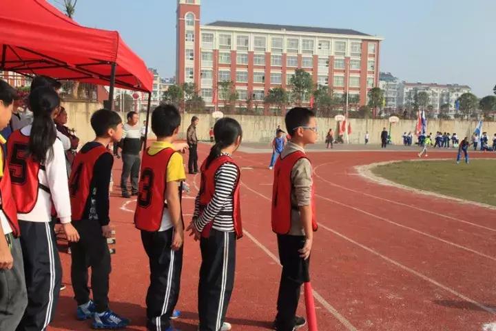 云溪00后“球星”都在这里!海量照片带你回顾云溪区2017年中小学生球类运动会!