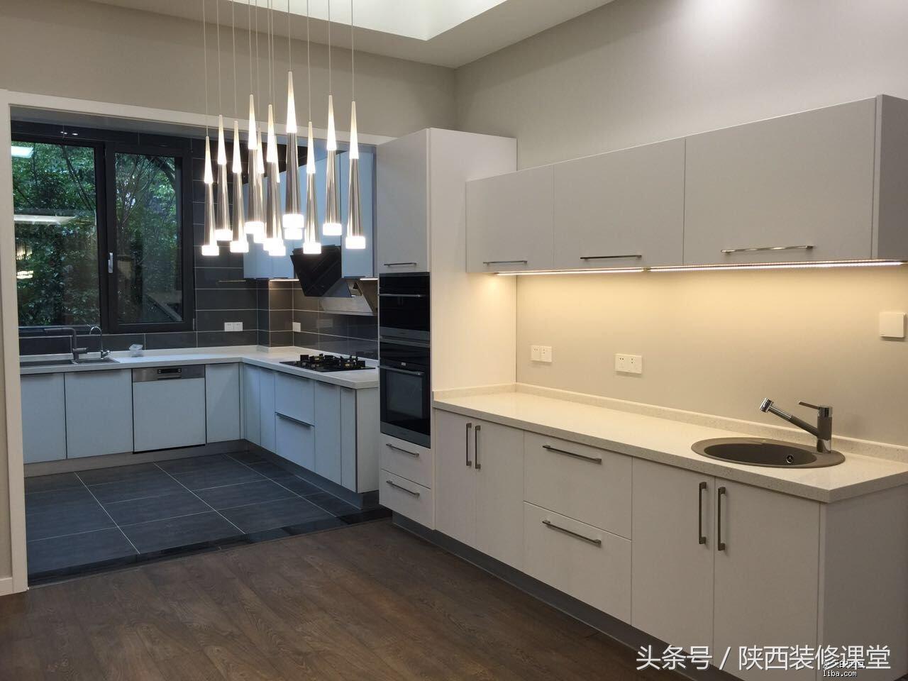 500平米庭院带地下车库,地上三层地下二层带泳池车库