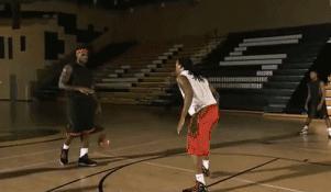 詹姆斯教你打野球场,詹姆斯教你投篮