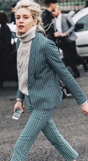 秋冬毛衣穿搭中性风高级感,打底毛衣女加绒秋冬半高领