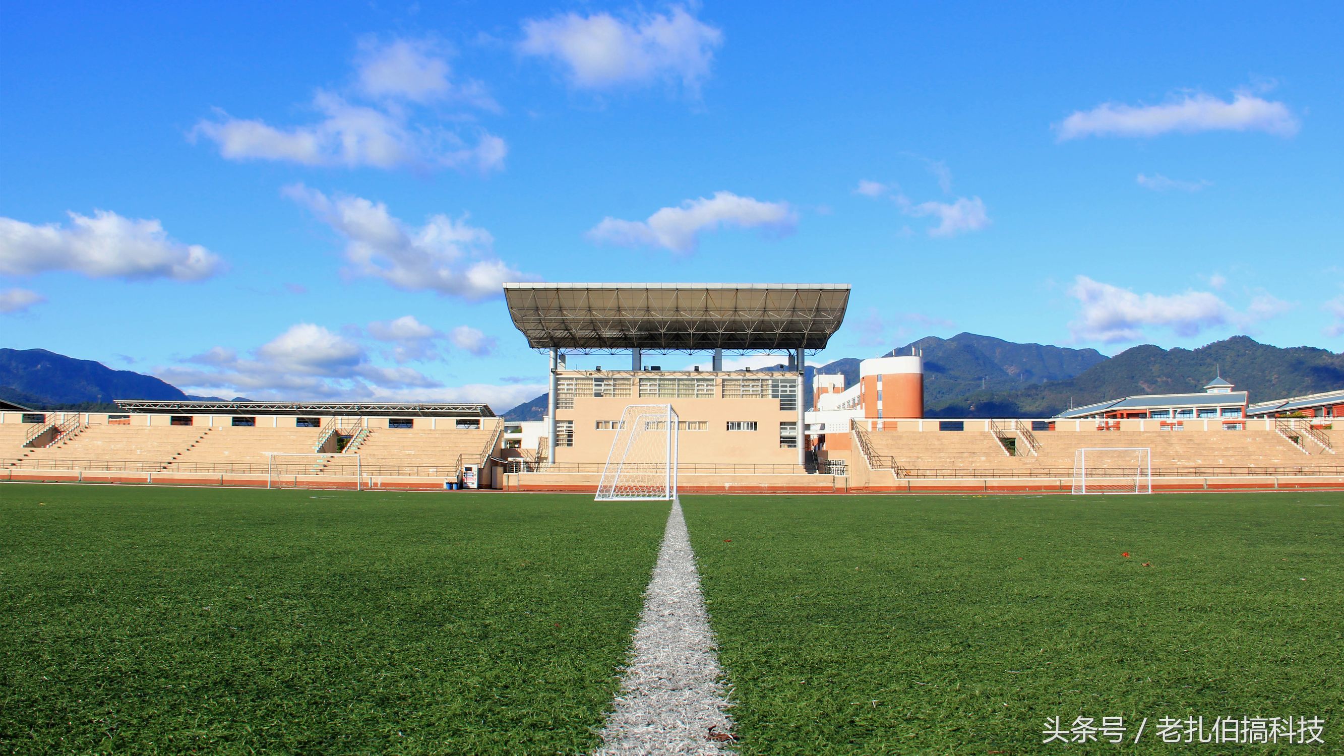 佳能eos1300d单反相机怎么样,佳能eos1300d是什么型号