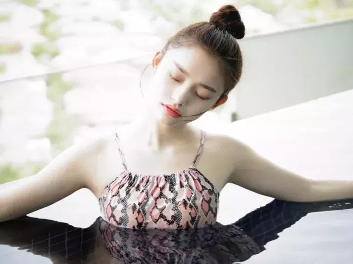 10块钱的国货是林允真爱?张天爱热衷100块的开架白菜?