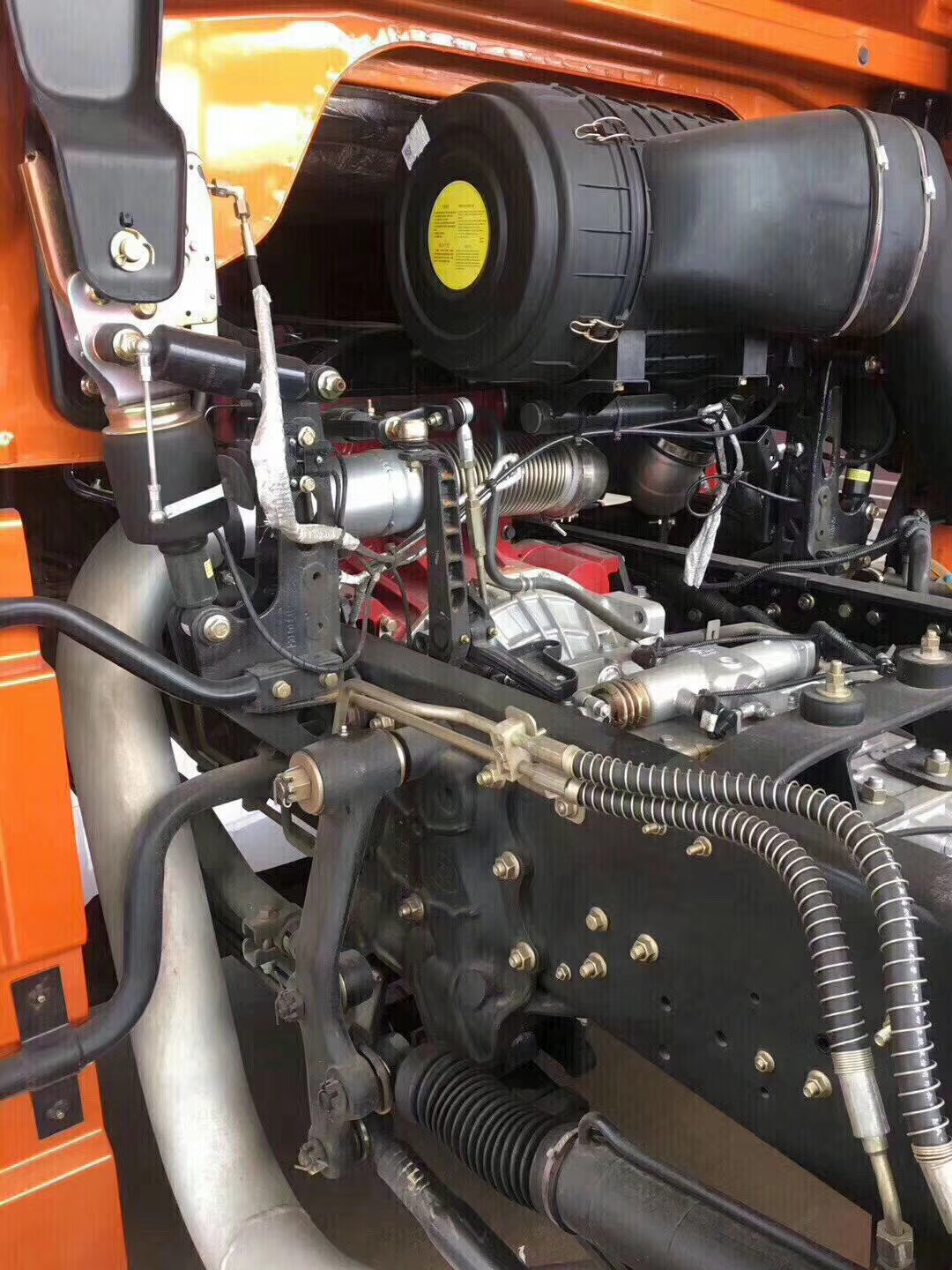 现在买9米6买后四还是后8,现在买9.6厢货行情怎么样